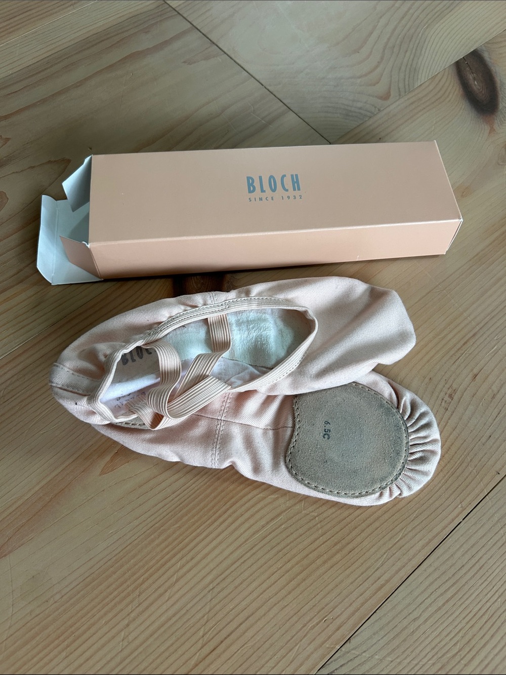 Bloch Ballet Slippers in Light Blush